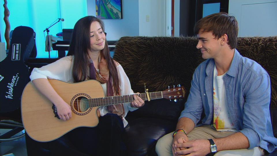 Mckenzie Comer’s Interview On Totally Wild! (@MckenzieComer)