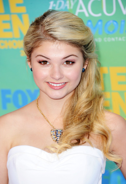 Happy Birthday Stefanie Scott! (@StefanieScott1)