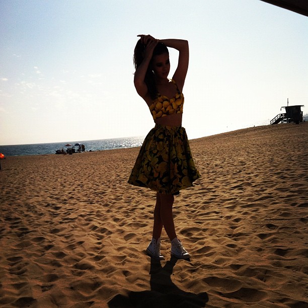 Hailee Steinfeld Beautiful At Her Beach Photoshoot 8/22/12! (@HaileeSteinfeld)
