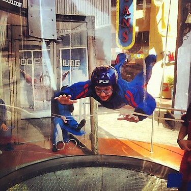 Jake Short Gives Indoor Skydiving A Try At Universal Citywalk! (@TheJakeShort)