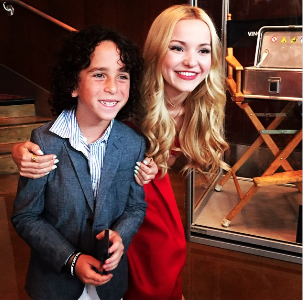 Article: Jason Drucker Looks Dapper At The Premiere Of His Movie “Barely Lethal”!