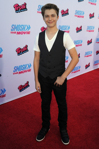 Article: Jacob Hopkins Looks Magnificent At The LA Premiere Of “SMOSH: The Movie”!