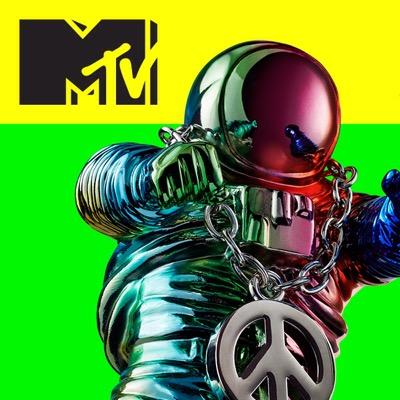 Article: Who Was #BestDressed At The 2015 MTV Video Music Awards – VOTE In The POLL Here!