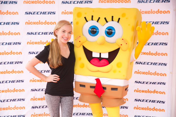 Article: Brady Reiter Looked Lovely At The 2015 Skechers Pier To Pier Walk!