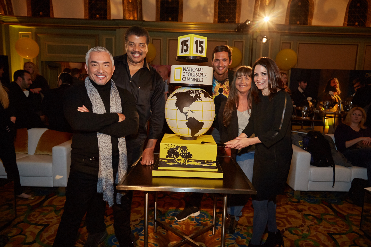 Article: The National Geographic Channel Celebrates Its 15th Anniversary With One Awe-Inspiring Cake! Take A Look At It Here!