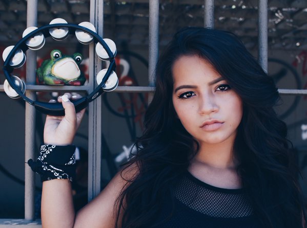 Article: Isabela Moner Shares Her Extraordinary Cover Of “Oasis”! Check It Out Here!