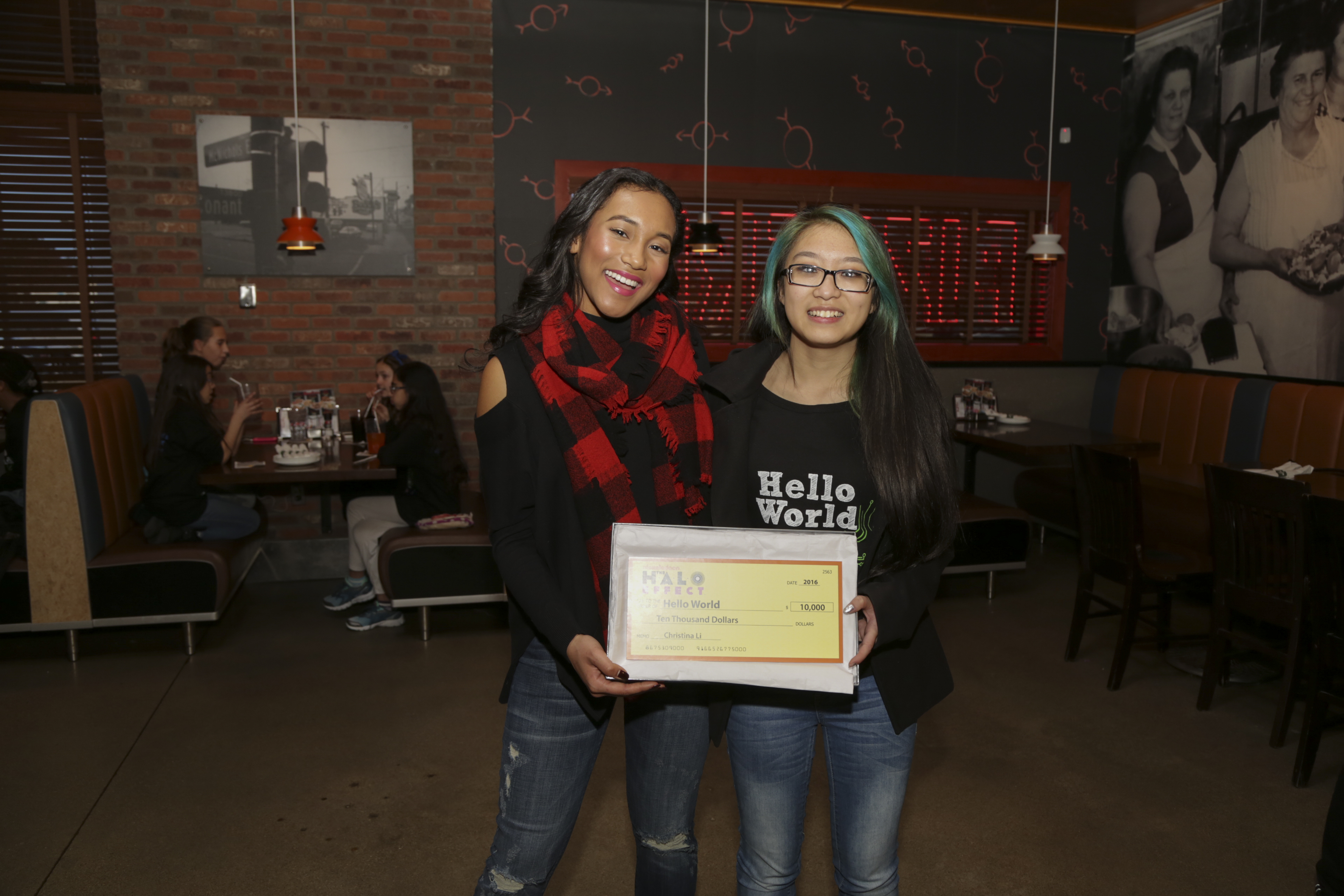 Article: Nickelodeon Encourages Girls’ Participation In Computer Science In The All New “The HALO Effect” Episode Airing 5/20!