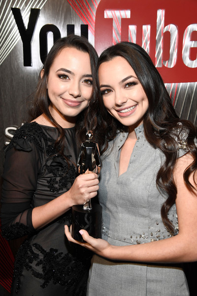 Article: Big Congratulations To Vanessa And Veronica Merrell On Winning At The 2016 Streamy Awards!