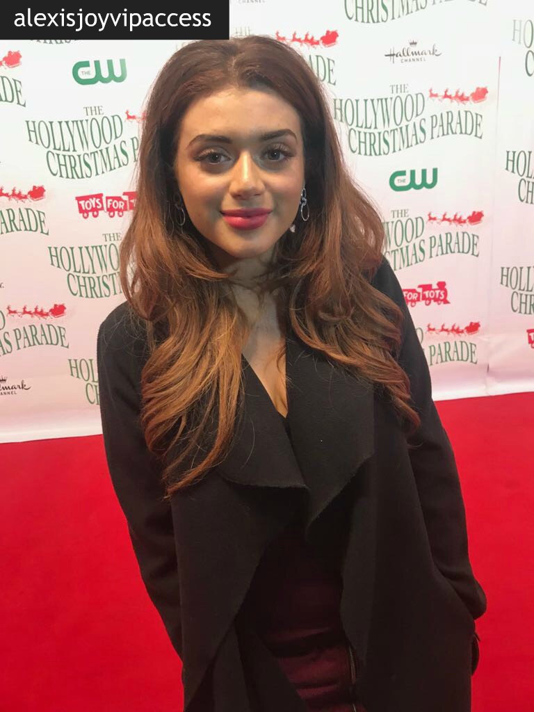 VIPAccessEXCLUSIVE: Brielle Barbusca Interview With Alexisjoyvipaccess At The 2017 Hollywood Christmas Parade!