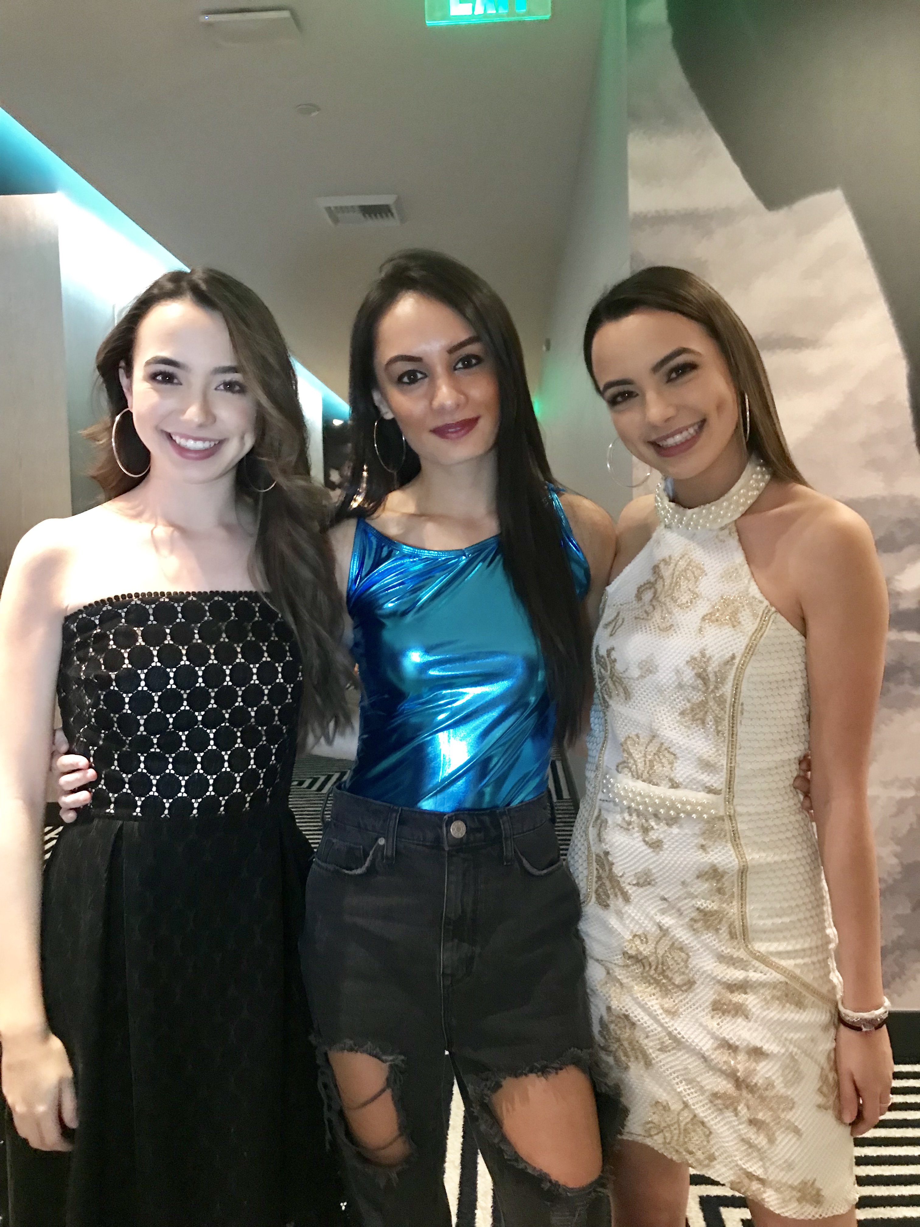 Addition mikrocomputer Skalk VIPAccessEXCLUSIVE: The Merrell Twins Interview With Alexisjoyvipaccess At  Teala Dunn's 21st Birthday Party! - ALEXISJOYVIPACCESS