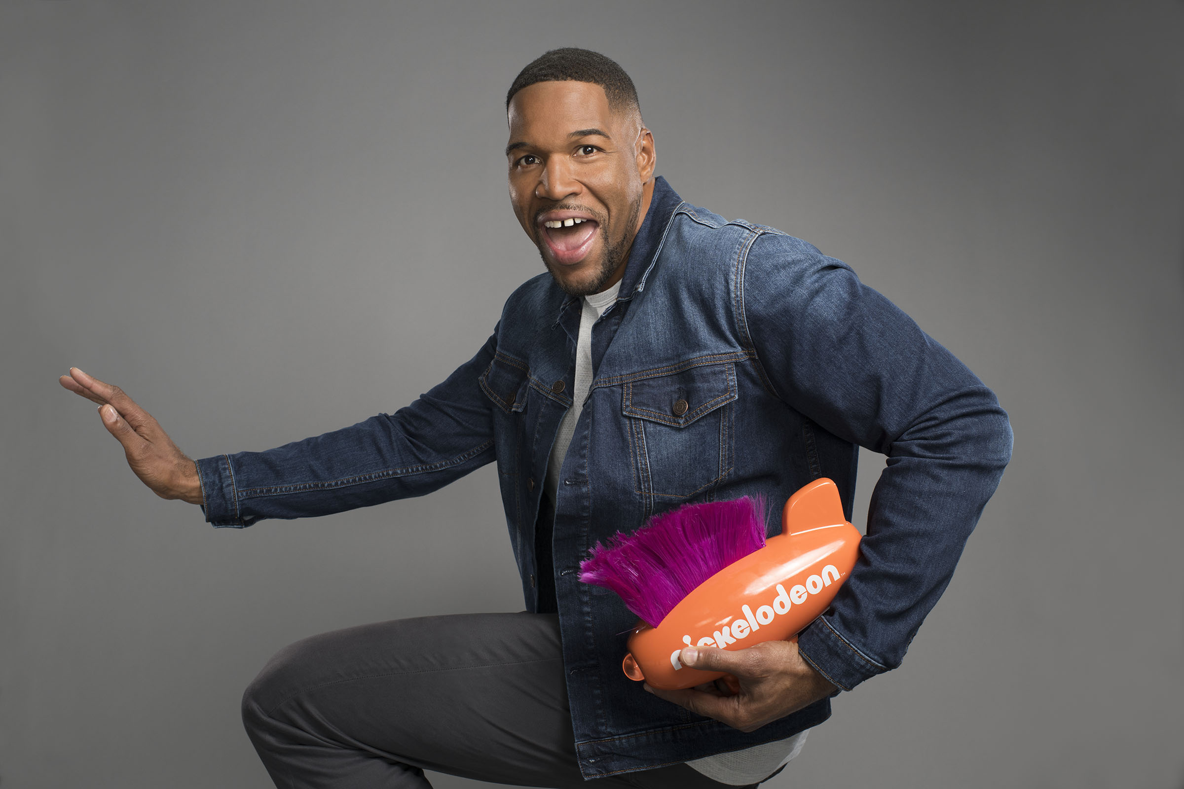 Article: Let The Games Begin! Michael Strahan Is Set To Host The 2019 Nickelodeon Kids’ Choice Sports – Take A Look At This Year’s Nominees Here!