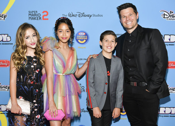 VIPAccessEXCLUSIVE: The Cast Of “Sydney To The Max” Interview With Alexisjoyvipaccess At The 2019 ARDYs: A Radio Disney Music Celebration!