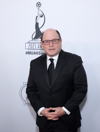 VIPAccessEXCLUSIVE: Iconic Actor Jason Alexander Talks “Seinfeld,” His New Podcast, And More In His Interview With AlexisJoyVIPAccess At The 2023 MUAHS Awards!