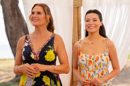 Article: You’re Invited! Watch Brooke Shields And Miranda Cosgrove Take On A Wedding In Thailand In The Official Trailer For Netflix’s “Mother Of The Bride!”