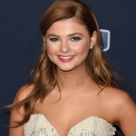 Article: Stefanie Scott’s “Pitch Perfect 2” Premiere Outfit Will Leave You In Awe – Check It Out Here!